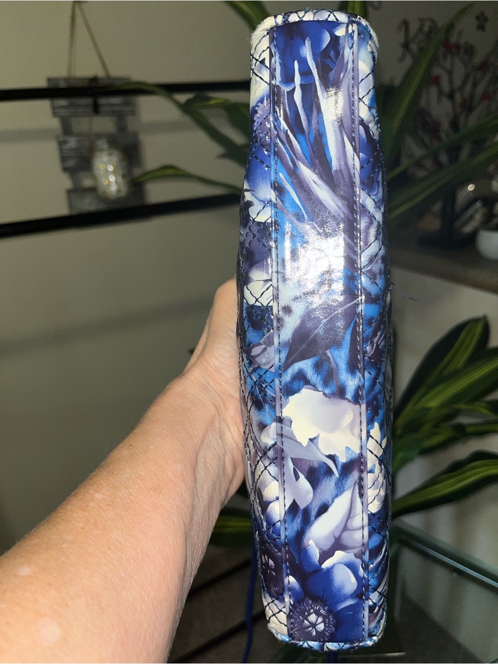 Sharif Floral Crossbody with Blue & Red Botanical Lining - Picture 4 of 7
